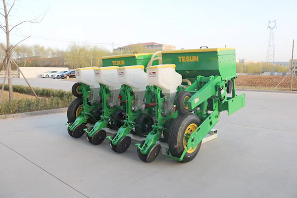 The Zhongke Tengsen traction-heavy no-tillage seeder has been launched0